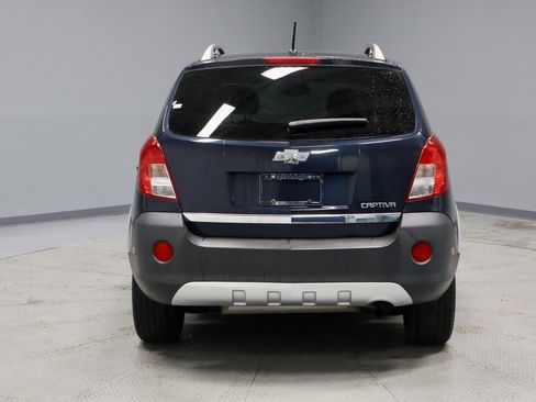 Used 2014 Chevrolet Captiva Sport LS image 10