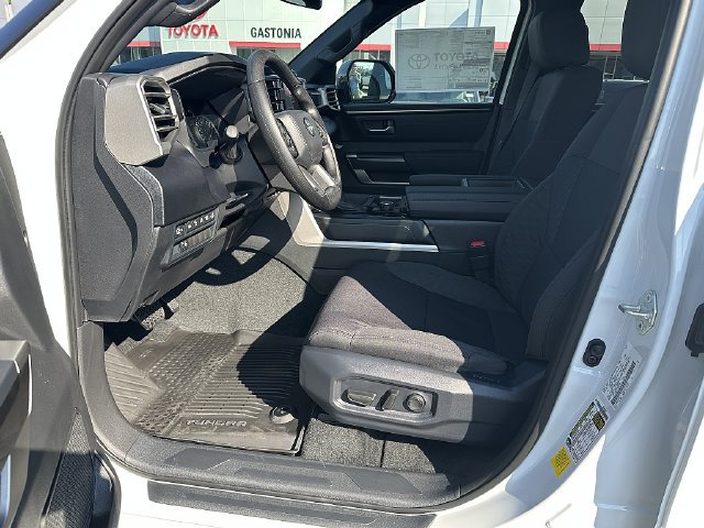 New 2026 Toyota Tundra SR5 w/ SR5 Convenience Package RWD image 18
