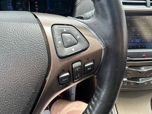 Used 2013 Lincoln MKX AWD image 20