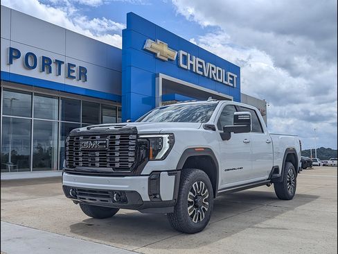 New 2026 GMC Sierra 2500 Denali Ultimate w/ LPO, Black Badging Package AWD/4WD image 1