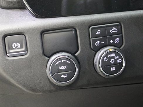 Used 2022 Chevrolet Silverado 1500 LTZ w/ LTZ Convenience Package II image 12