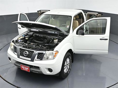 Used 2015 Nissan Frontier SV RWD image 47