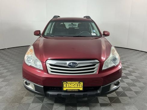 Used 2012 Subaru Outback 2.5i Premium w/ All-Weather Pkg AWD/4WD image 2