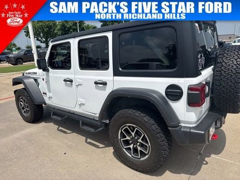 Used 2024 Jeep Wrangler Unlimited Rubicon w/ Convenience Group AWD/4WD image 6