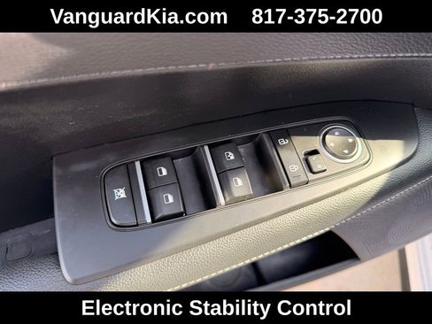 Used 2024 Kia Forte GT-Line w/ GT-Line Premium Package image 15