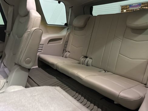 Used 2016 Cadillac Escalade Premium RWD image 49