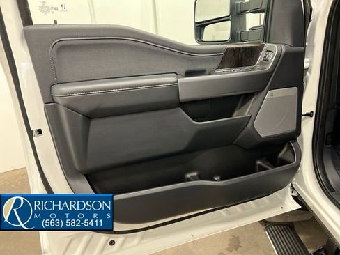 Used 2025 Ford F250 Lariat w/ Lariat Ultimate Package image 15