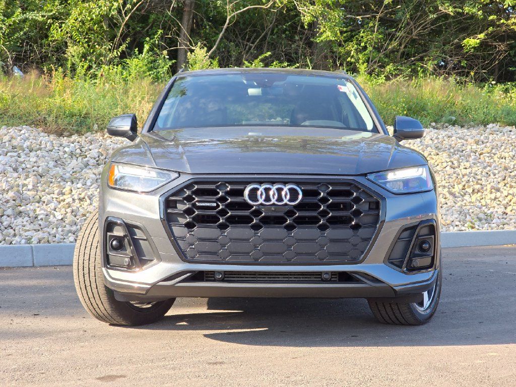 Certified 2023 Audi Q5 2.0T Premium Plus w/ Premium Plus Package AWD/4WD image 9