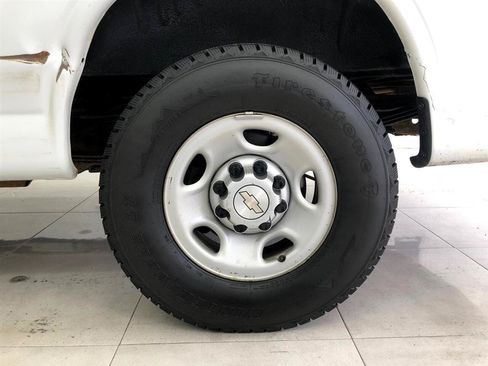 Used 2019 Chevrolet Express 2500 Extended w/ Driver Convenience Package RWD image 18