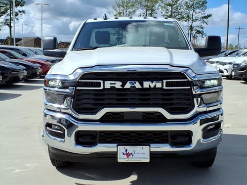 New 2026 RAM 3500 Tradesman w/ Chrome Appearance Group A AWD/4WD image 4