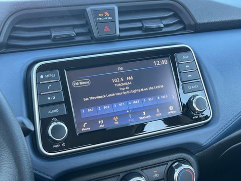 Used 2025 Nissan Versa SV image 21