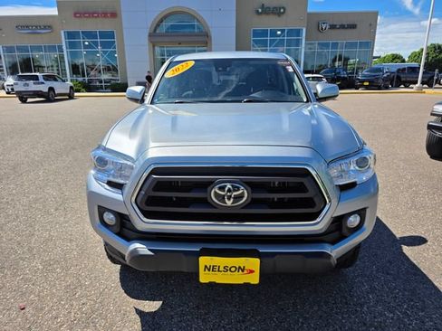 Used 2023 Toyota Tacoma SR5 w/ Technology Package AWD/4WD image 4