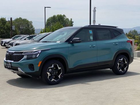 New 2026 Kia Seltos S FWD image 7