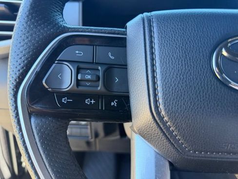 Used 2023 Toyota Tundra Platinum AWD/4WD image 31