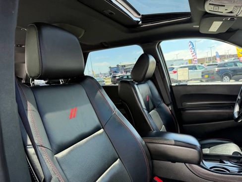 Used 2024 Dodge Durango GT RWD image 22
