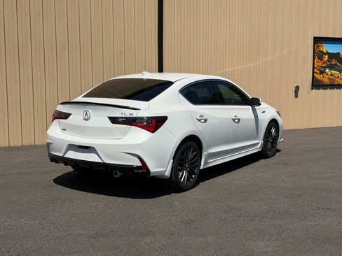 Used 2022 Acura ILX FWD image 2
