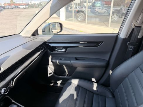 Used 2025 Honda CR-V EX-L image 31