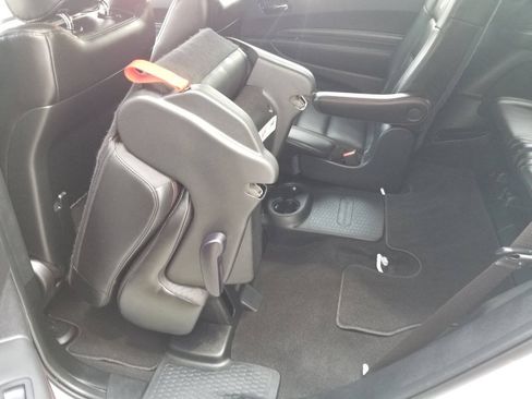 Certified 2025 Dodge Durango R/T w/ Blacktop Package AWD/4WD image 17