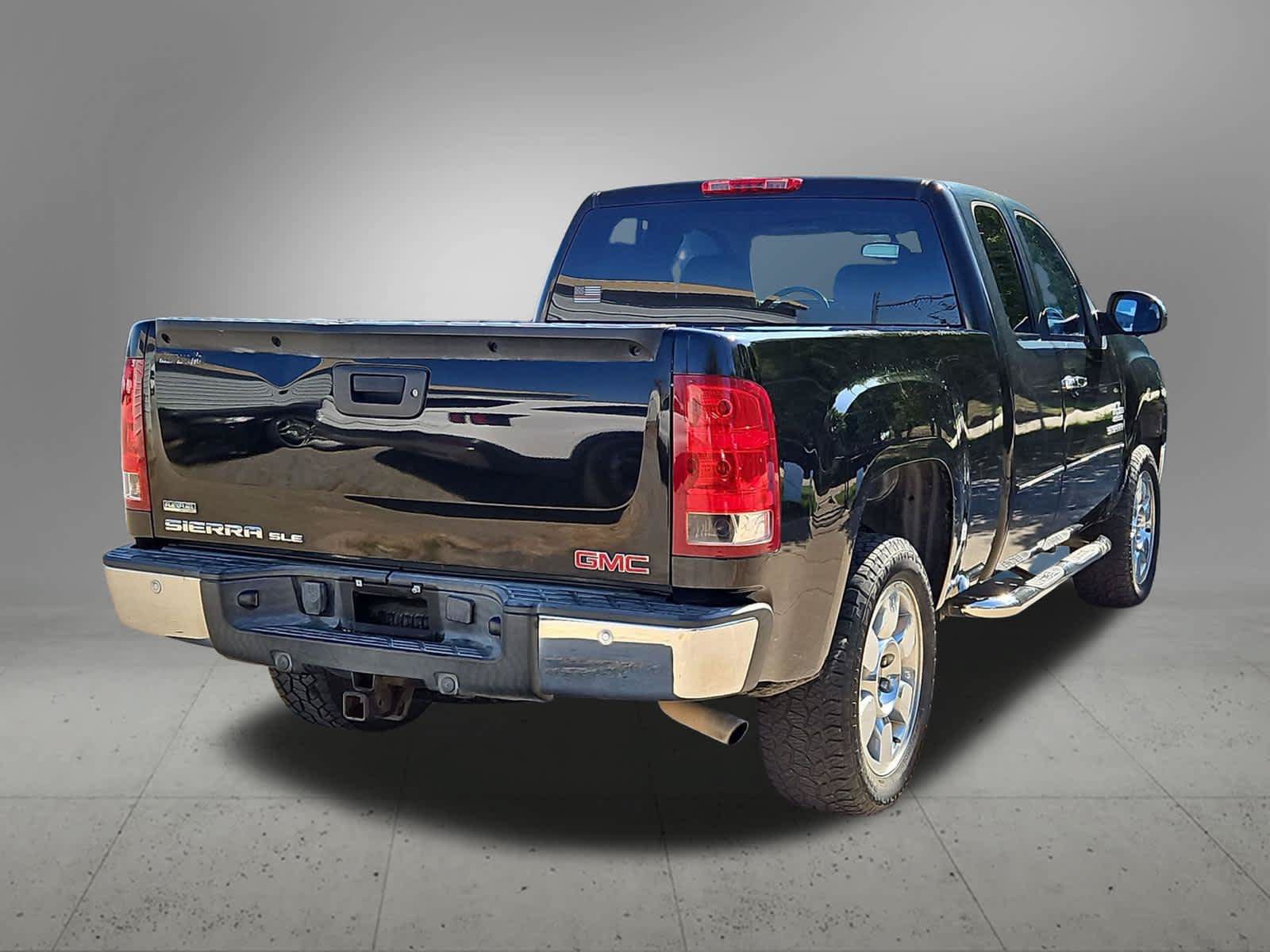 Used 2010 GMC Sierra 1500 SLE w/ Texas Edition RWD image 17