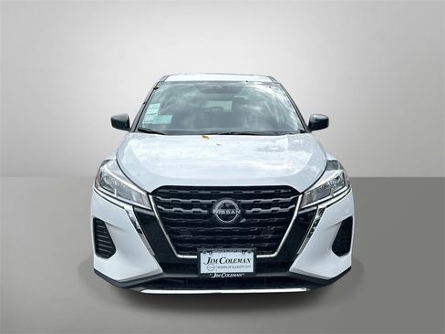 New 2025 Nissan Kicks Play S image 12