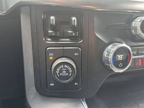 Used 2021 Ford F150 Lariat w/ Equipment Group 502A High image 29