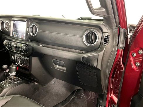 Used 2021 Jeep Gladiator Overland w/ Popular Equipment Package AWD/4WD image 21