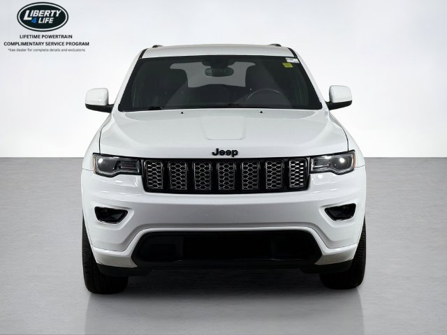 Used 2022 Jeep Grand Cherokee Laredo X AWD/4WD image 8