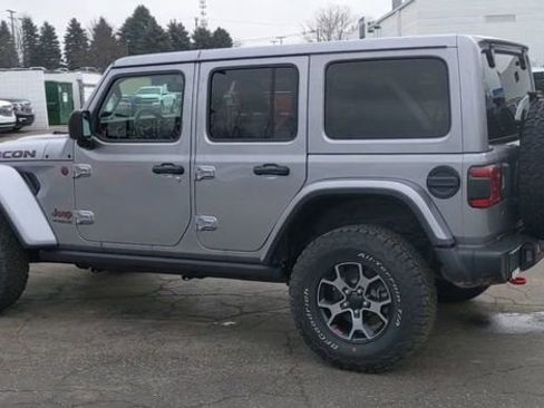 Used 2019 Jeep Wrangler Unlimited Rubicon w/ Uconnect 4C Nav & Sound Group image 6