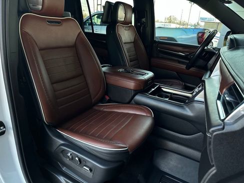 Used 2023 GMC Yukon XL Denali Ultimate w/ LPO, Floor Liner Package image 17