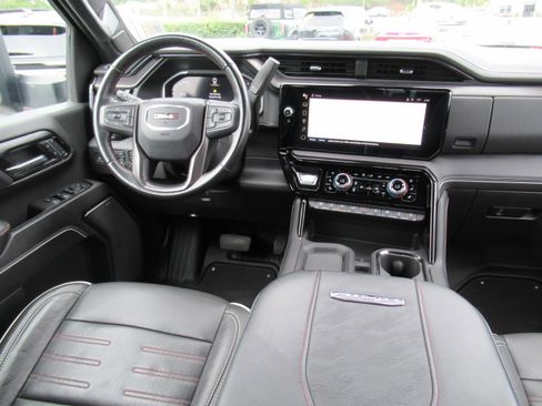 Used 2024 GMC Sierra 2500 AT4X AWD/4WD image 14