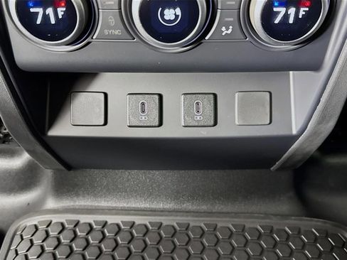 Used 2026 Land Rover Defender 110 X-Dynamic SE image 28