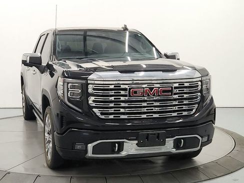 Used 2024 GMC Sierra 1500 Denali w/ Denali Reserve Package AWD/4WD image 2