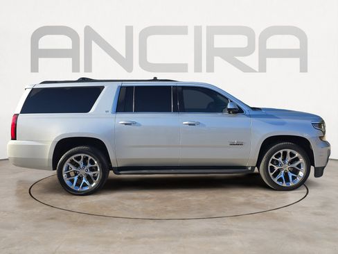 Used 2018 Chevrolet Suburban LT image 10