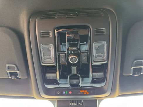 Used 2026 GMC Yukon Denali w/ Denali Reserve Package AWD/4WD image 24