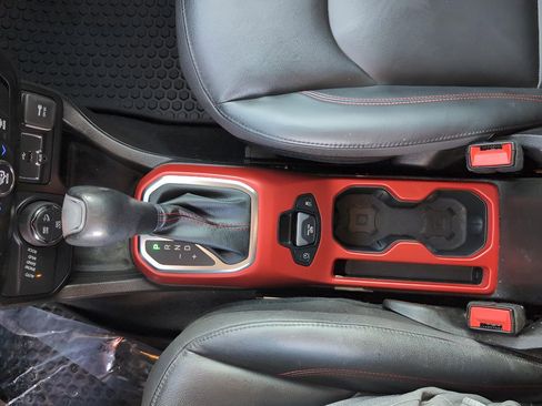 Used 2021 Jeep Renegade Trailhawk image 21