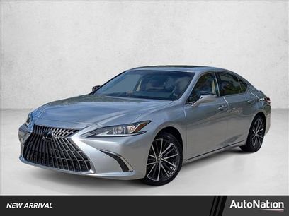 Used 2025 Lexus ES 300h w/ Premium Package