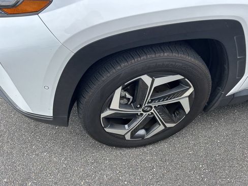 Used 2022 Hyundai Tucson Limited w/ Winter Package FWD image 9