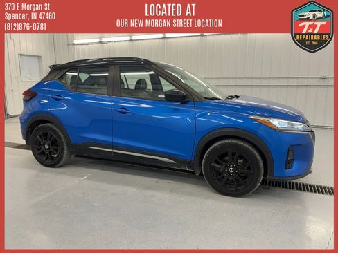 Used 2021 Nissan Kicks SR w/ SR Premium Package FWD image 1