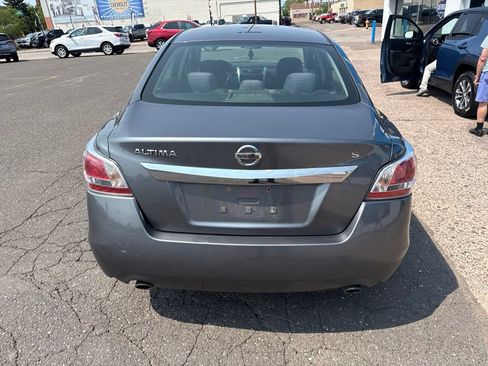 Used 2015 Nissan Altima 2.5 S w/ Power Driver Seat Package FWD image 10