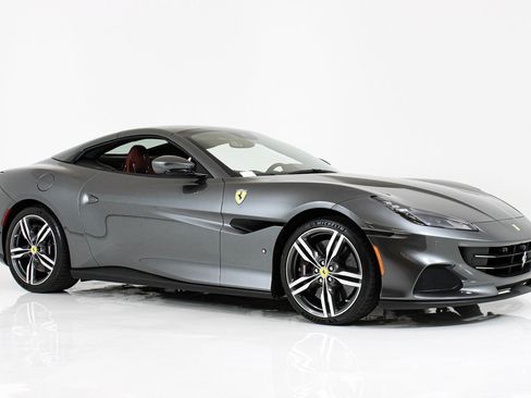 Certified 2022 Ferrari Portofino M RWD image 14