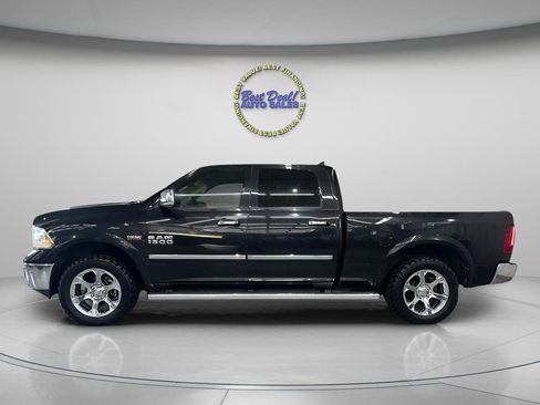 Used 2016 RAM 1500 Laramie w/ Convenience Group AWD/4WD image 2