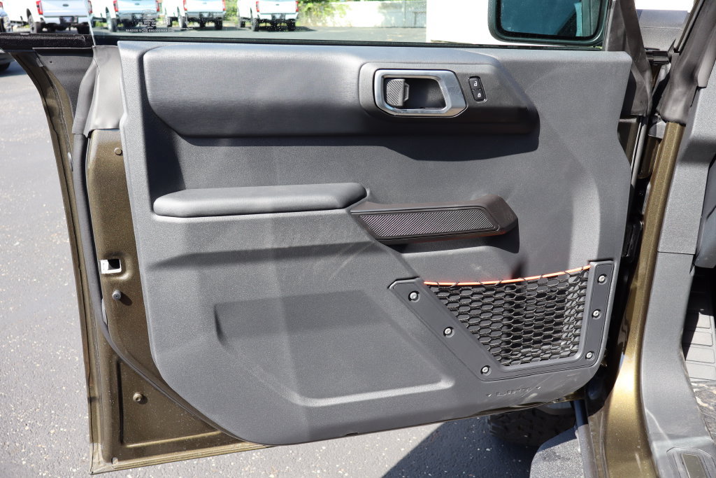 New 2026 Ford Bronco Raptor w/ Interior Carbon Fiber Pack AWD/4WD image 25