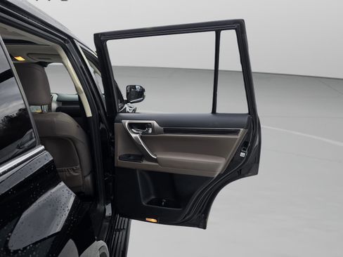 Certified 2020 Lexus GX 460 Premium image 29