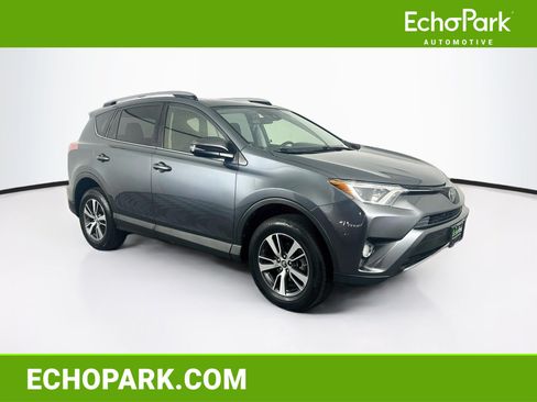 Used 2018 Toyota RAV4 XLE AWD/4WD image 1