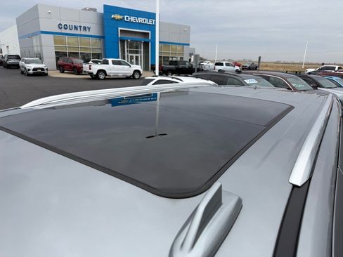 Used 2023 Chevrolet Tahoe Premier w/ Advanced Technology Package image 10