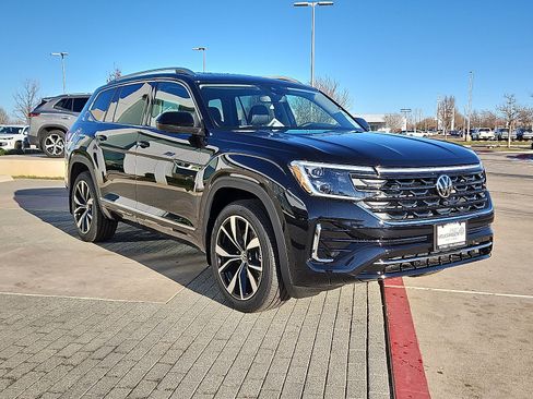 New 2026 Volkswagen Atlas SEL Premium R-Line image 4