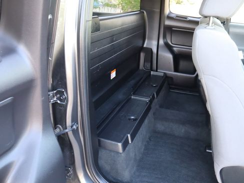 Used 2020 Toyota Tacoma SR image 21