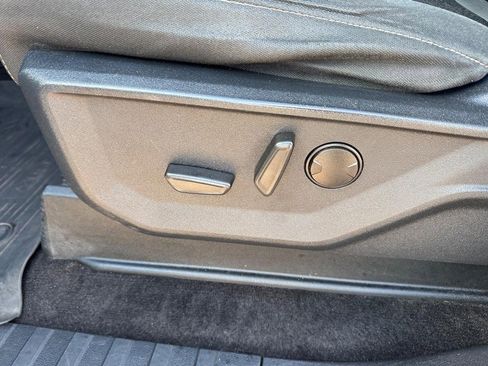 Used 2022 Ford F150 XLT w/ Equipment Group 302A High image 16