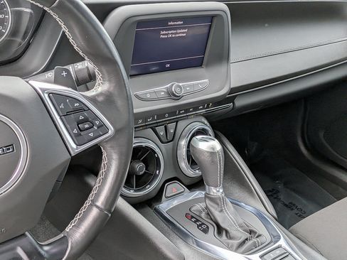 Certified 2021 Chevrolet Camaro LT RWD image 16