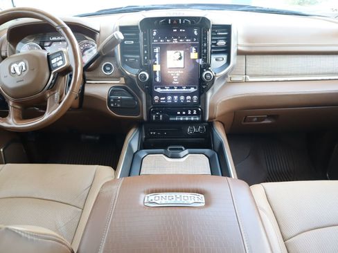 Used 2019 RAM 2500 Limited AWD/4WD image 30